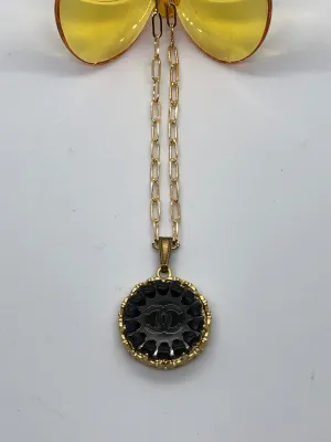 #390 Vintage Couture Necklace 26mm