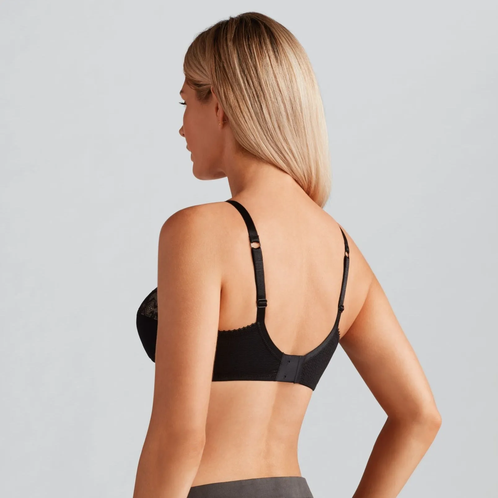 Amoena Ellen Pocketed Mastectomy Non Wired Front and Rear Opening Bra - Black Nude  44245