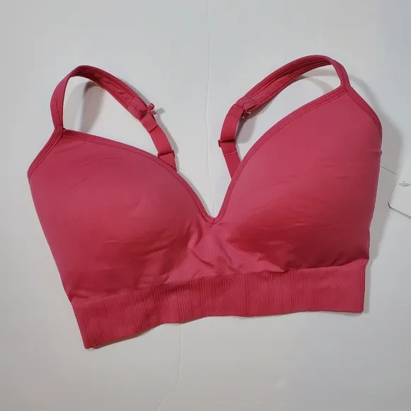 Athleta Embrace Bra Dragonfruit Pink Size XS MSRP $54 NEW
