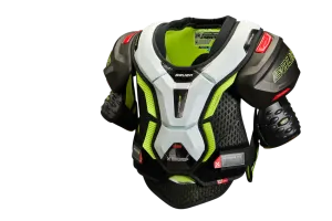 Bauer Vapor Hyperlite Shoulder Pad- Junior
