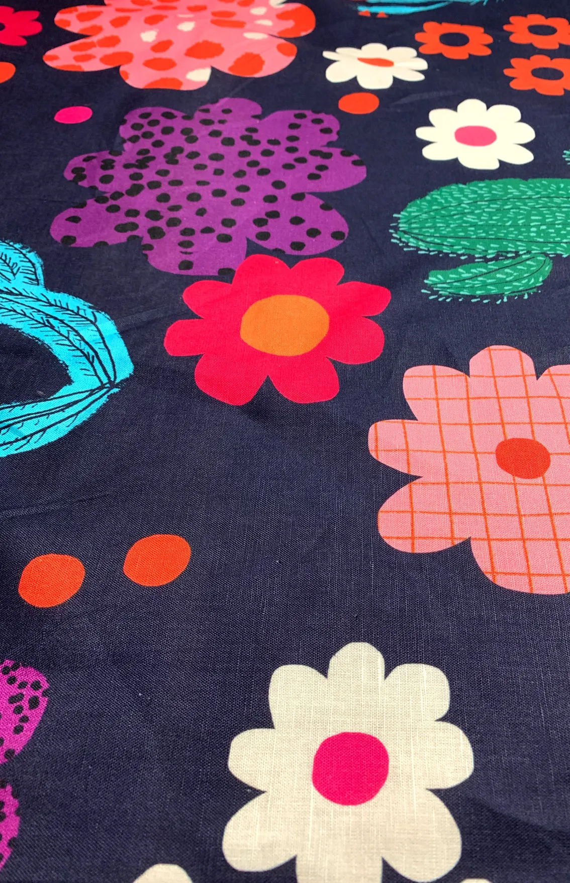 Bloom cotton linen per metre
