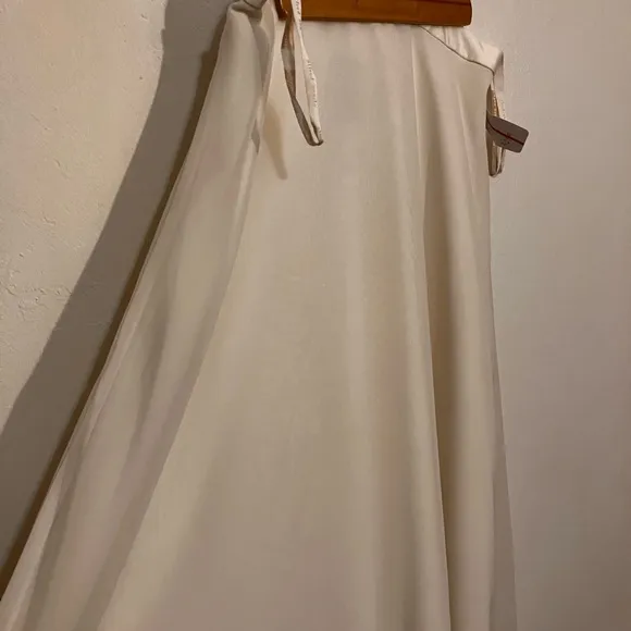Bridal skirt from Alfred Angelo NWT size 12