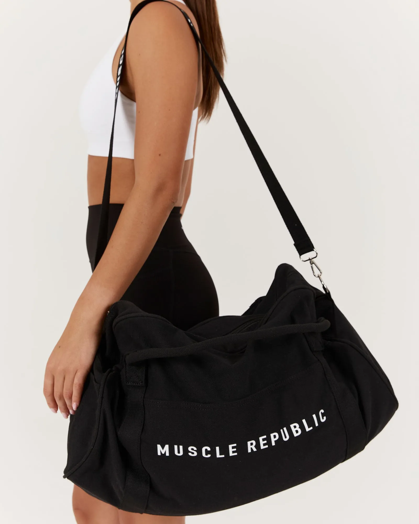 CANVAS DUFFLE - BLACK