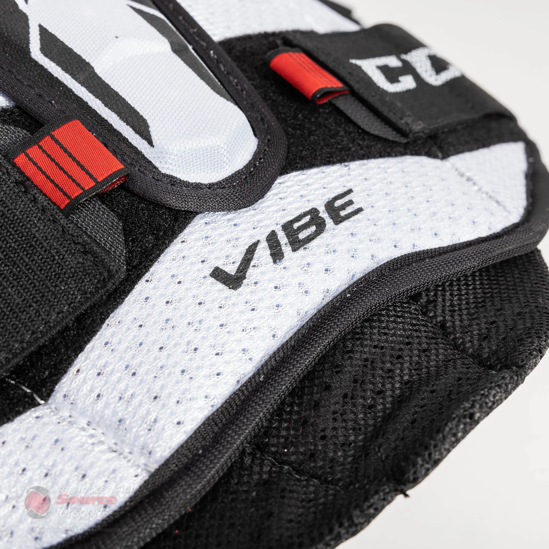 CCM Jetspeed Vibe Junior Hockey Shoulder Pads - (2021)