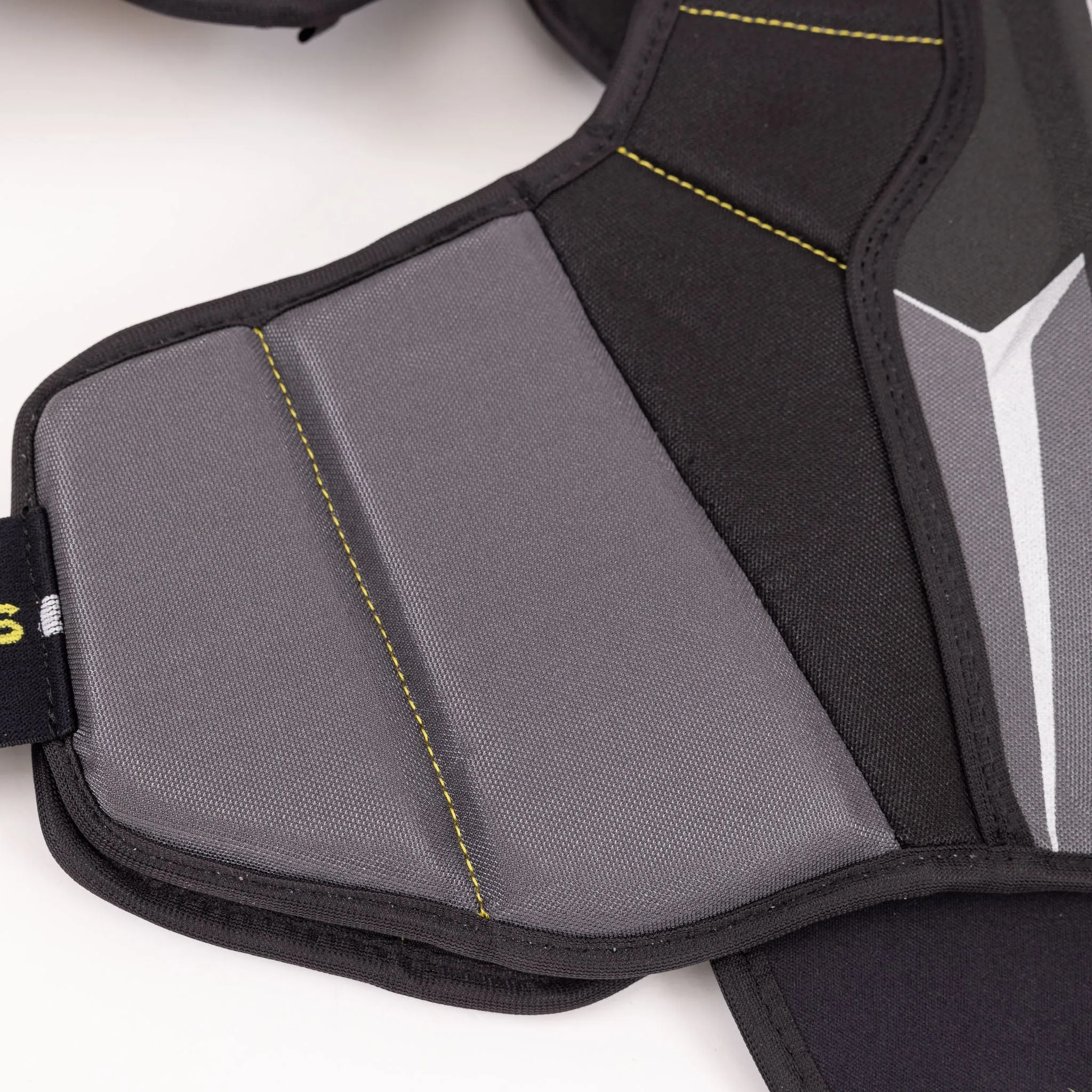 CCM Tacks Vector Plus Senior Hockey Shoulder Pads