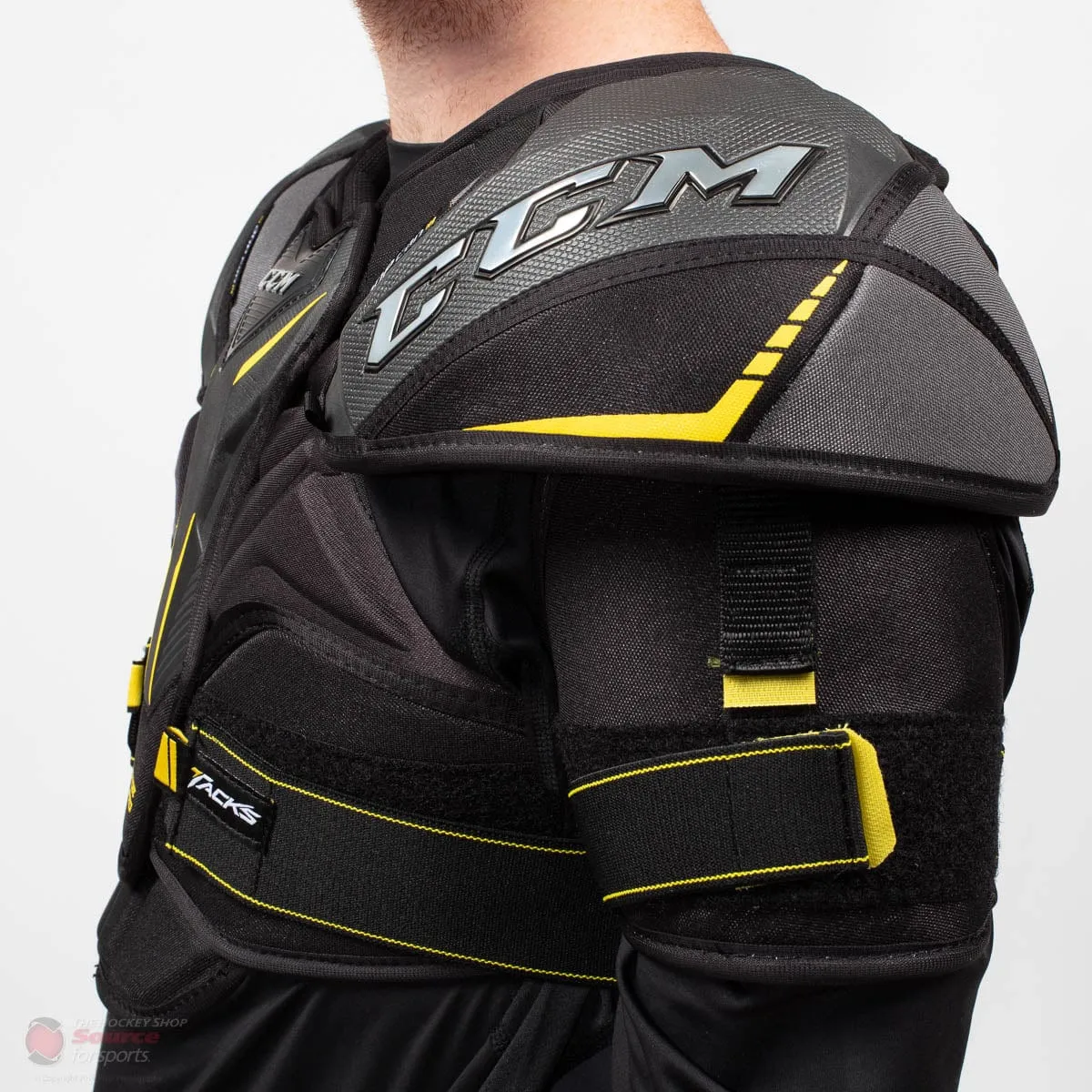 CCM Tacks Vector Pro Junior Hockey Shoulder Pads (2020)