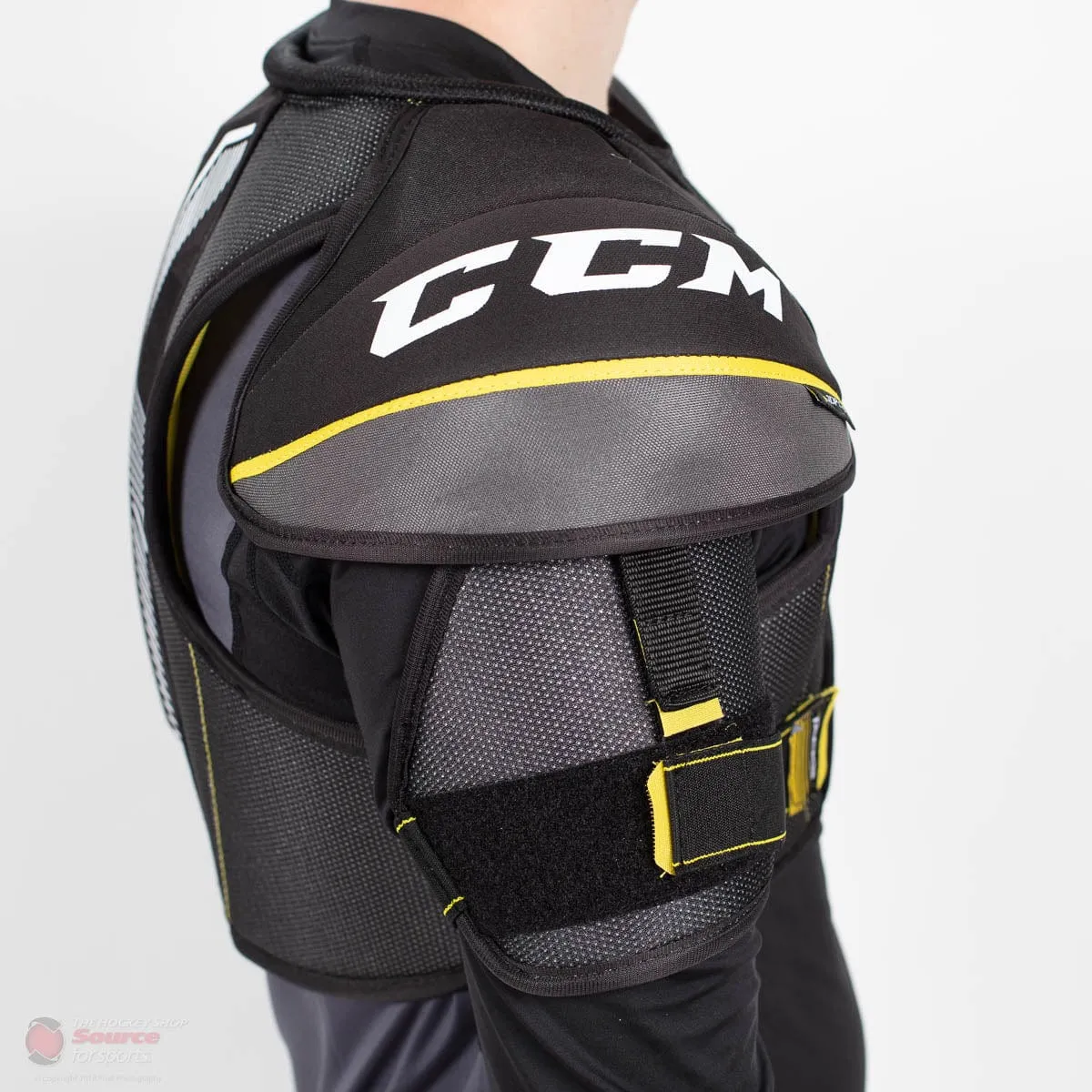 CCM Tacks Vector Senior Hockey Shoulder Pads (2020)