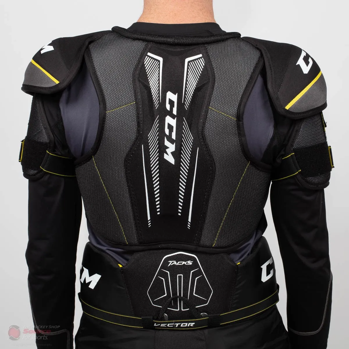 CCM Tacks Vector Senior Hockey Shoulder Pads (2020)