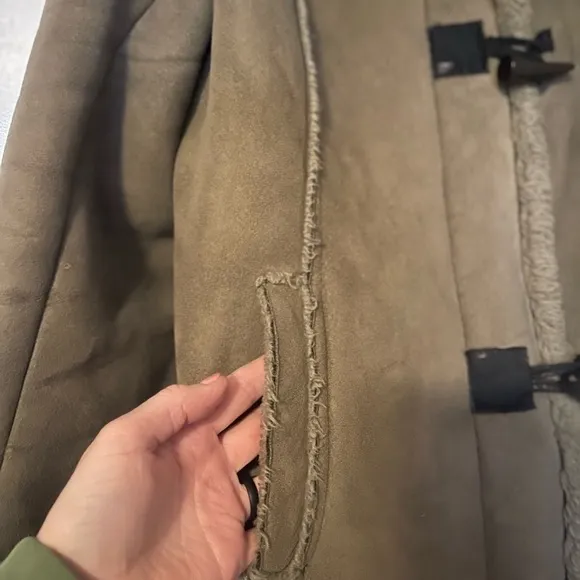 Chadwick’s Coat tan/olive green size Medium