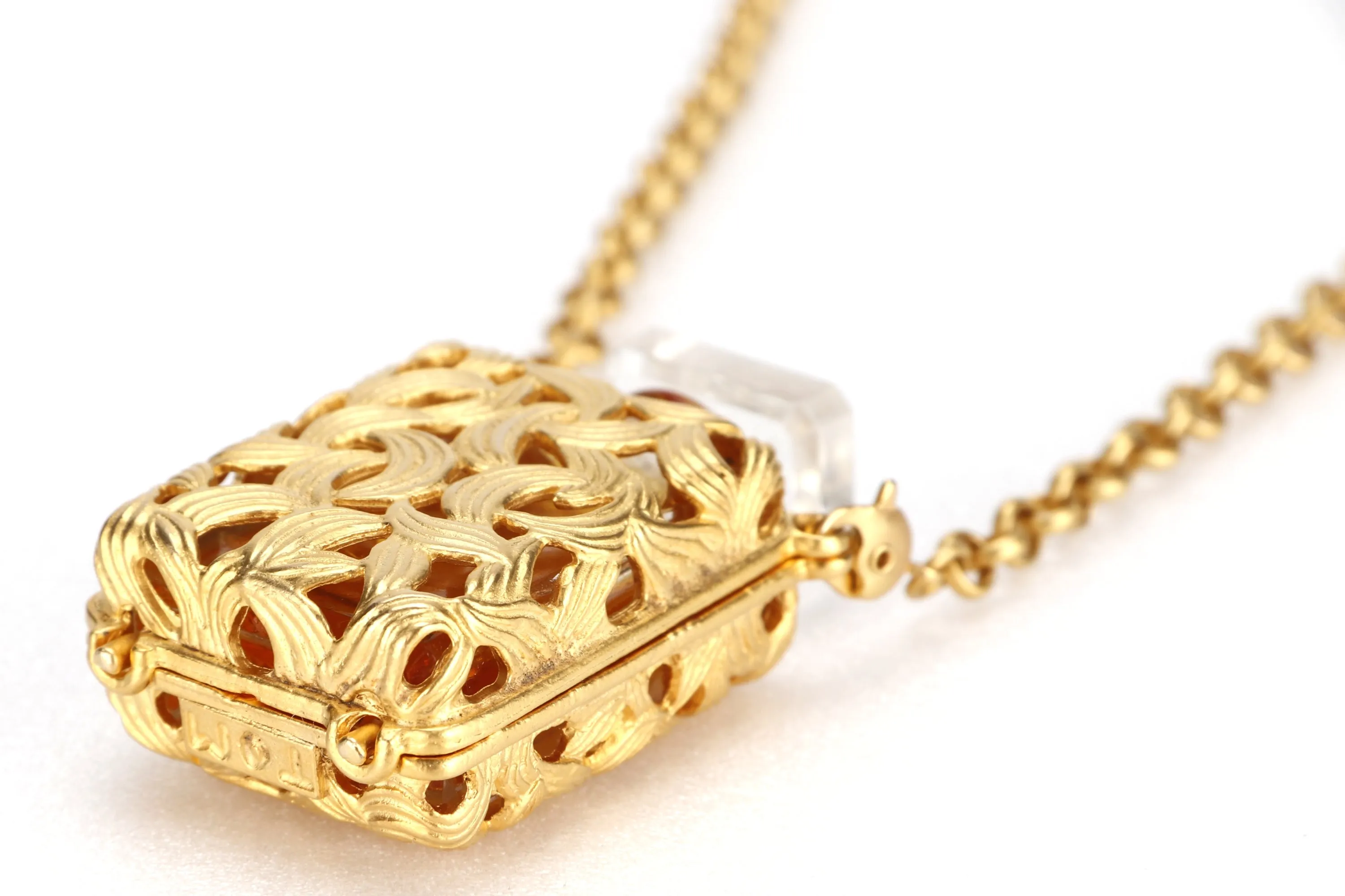 CHANEL VINTAGE PERFUME NO.5 SET BRASS PERFUME NECKLACE, WITH BOX