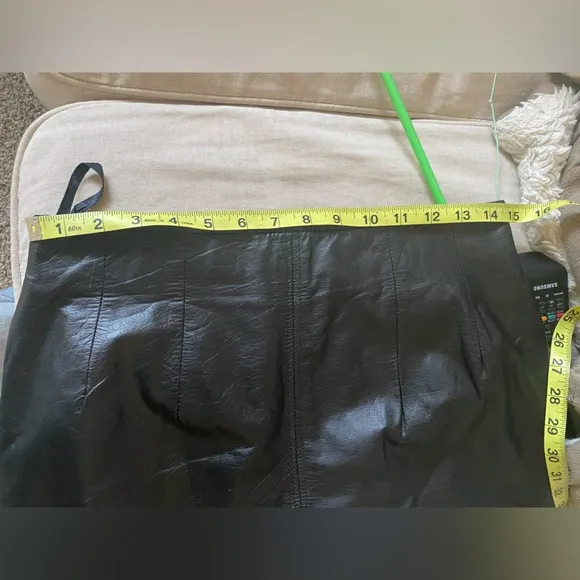 Chia leather skirt
