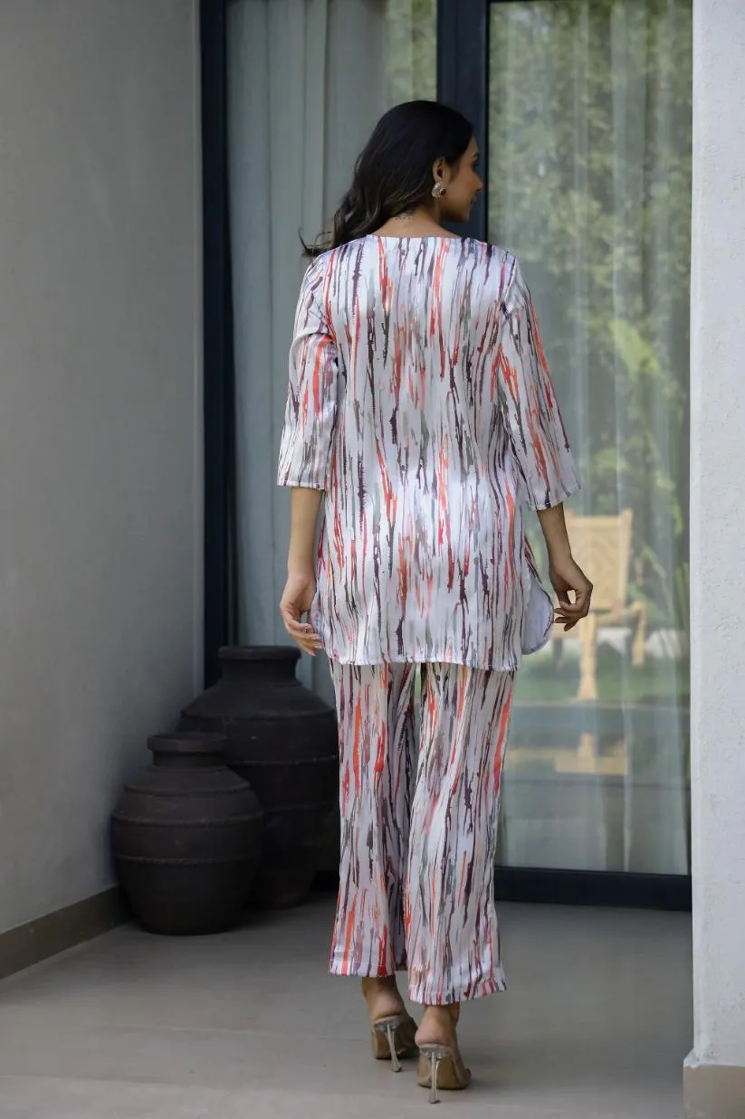 Chic Abstract Satin Stripes Pajama Set - Modern & Stylish Nightwear