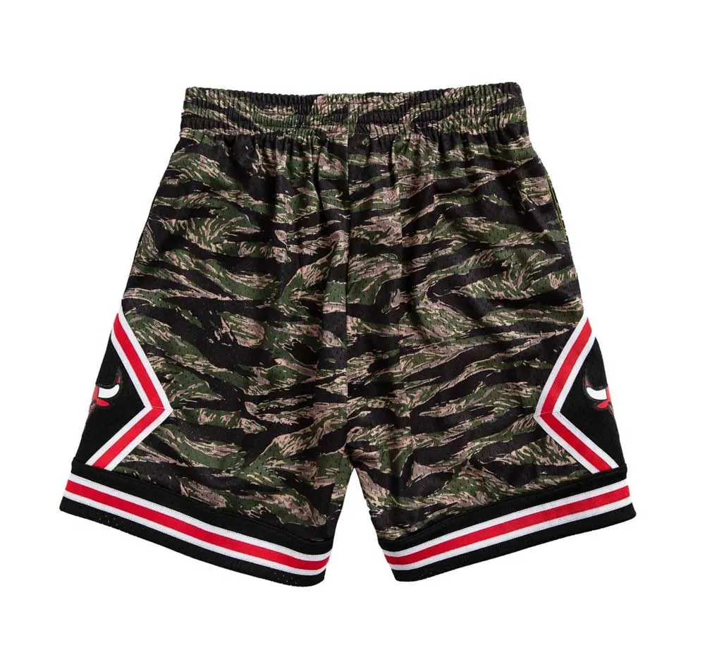 CHICAGO BULLS TIGER CAMO SWINGMAN SHORT