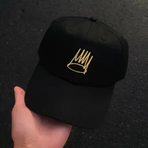 CROWN HAT