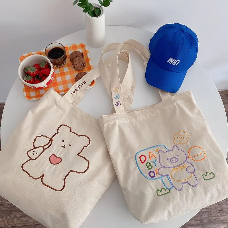 Cute Bear Embroidery Canvas Toe Bag