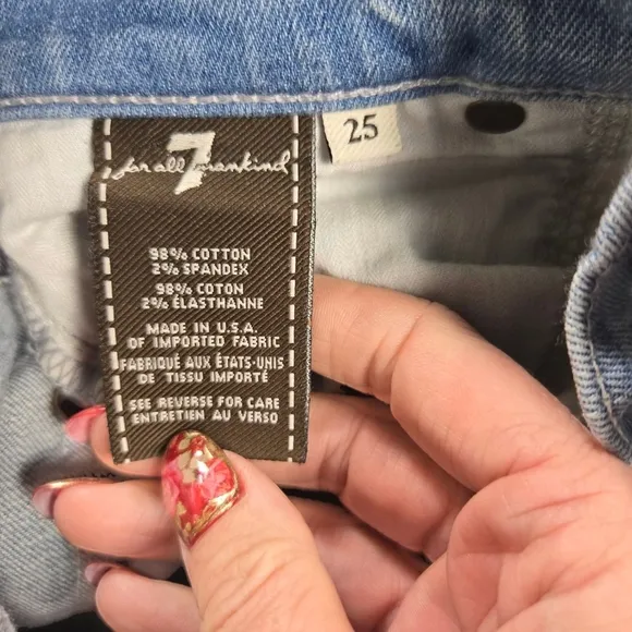 EUC 7 for all Man kind Sz 25 Aztec Pattern
