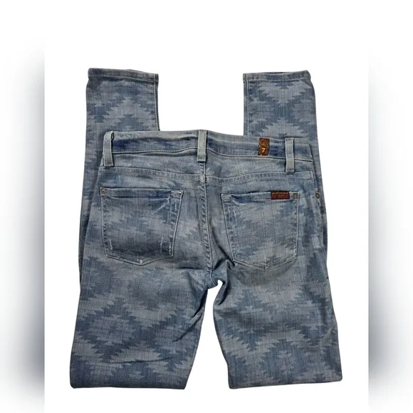 EUC 7 for all Man kind Sz 25 Aztec Pattern