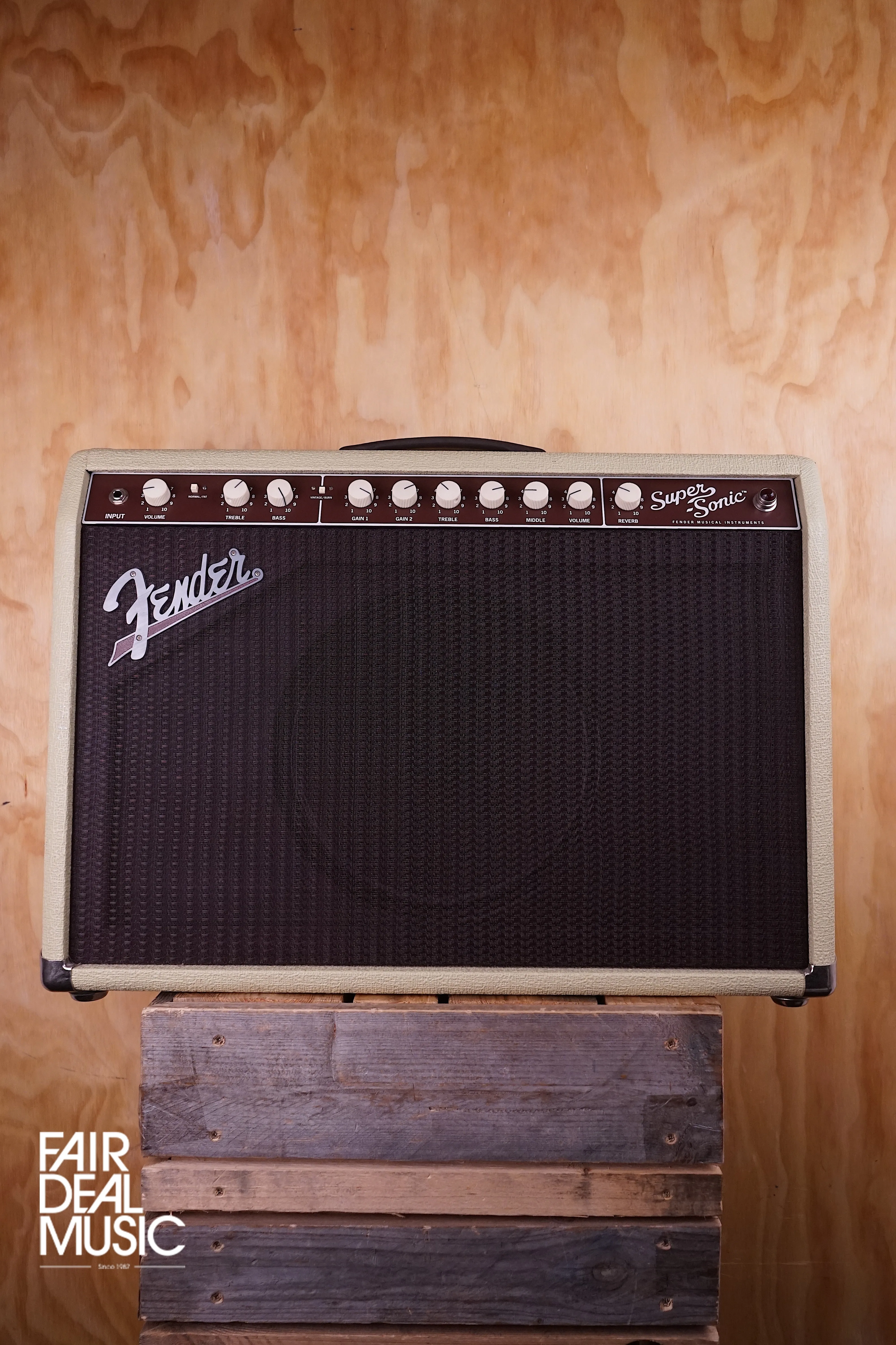 Fender Super-Sonic 22 Guitar Amp Combo in Blonde with footswitch, USED