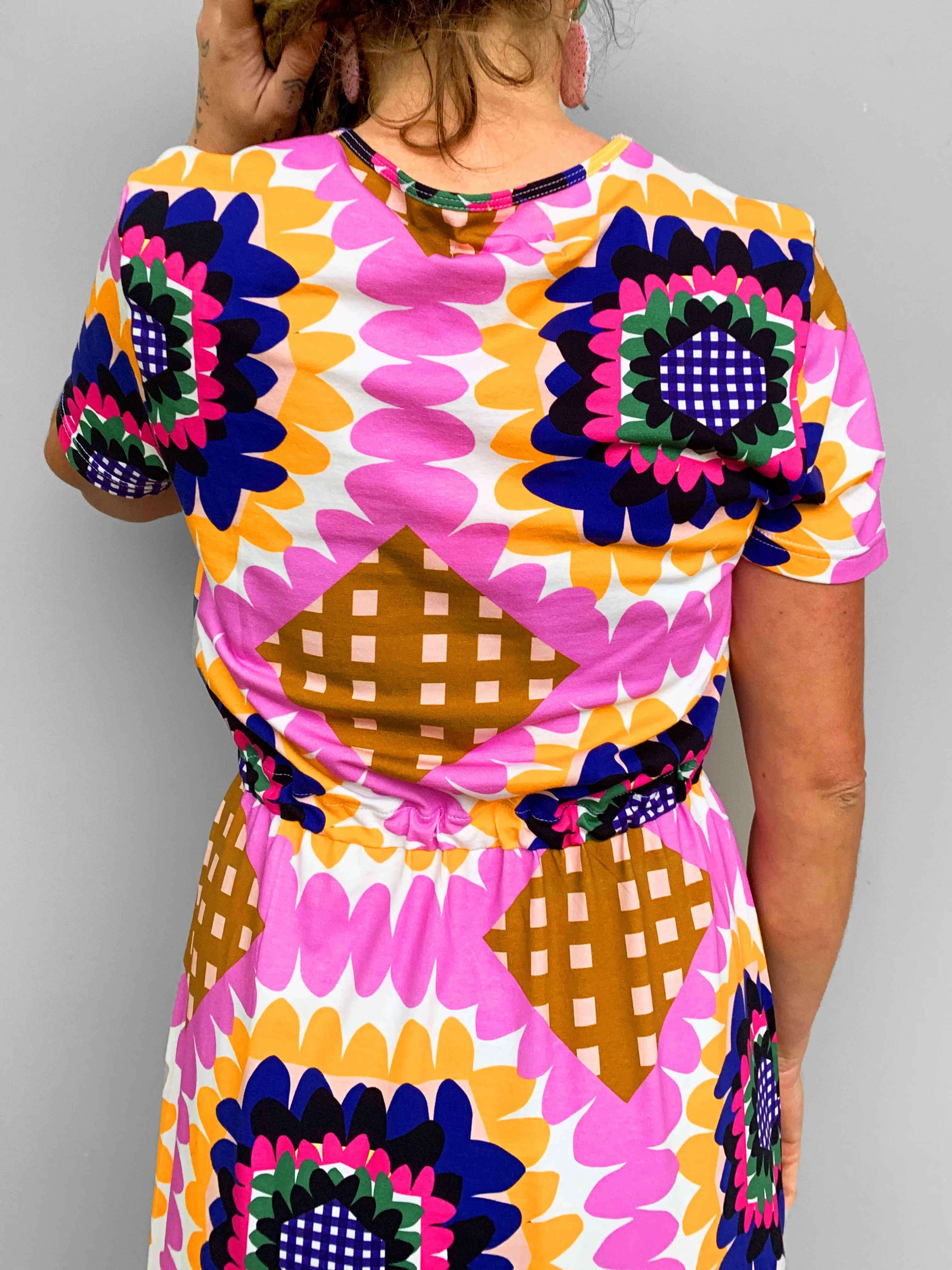 Florence Flower (peach) jersey dress