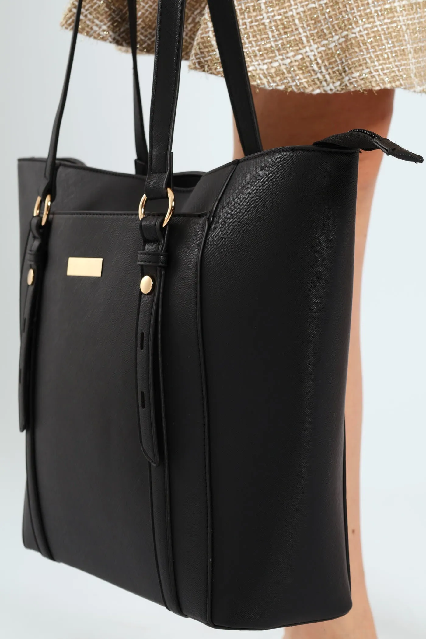 Gold Ring Text Shopper - Black