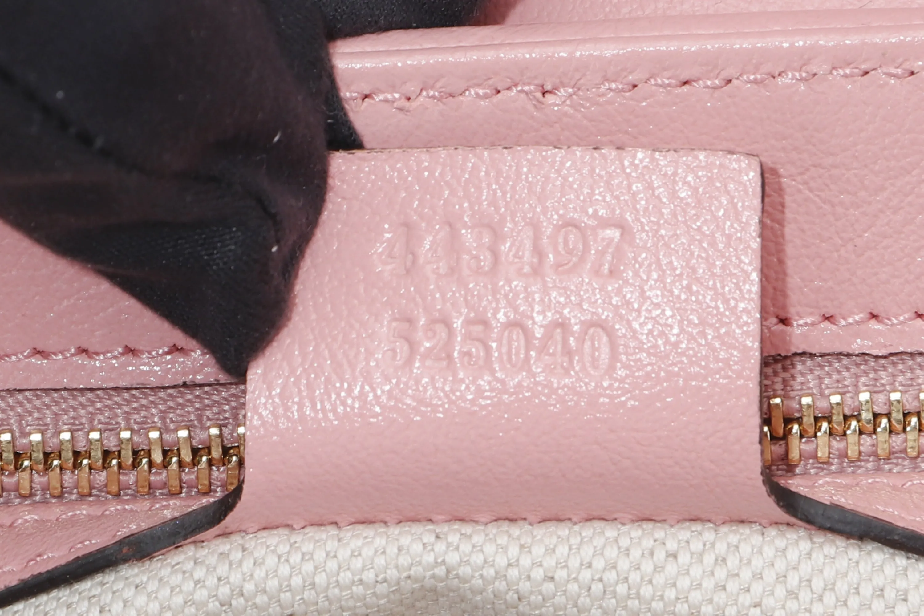 GUCCI 443497 525040 MAROON MARMONT PINK TRIM GOLD HARDWARE, WITH DUST COVER