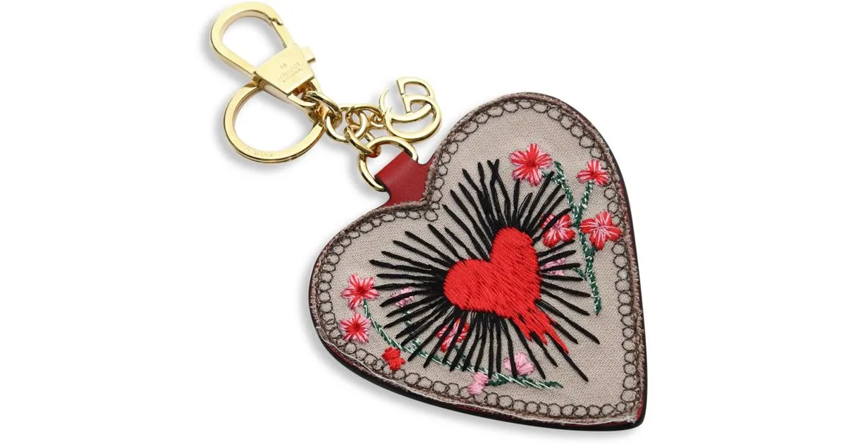 Gucci GG Supreme Embroidered Heart Keychain in Beige