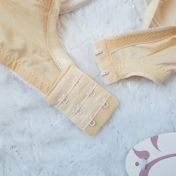 Julianna Rae Bra