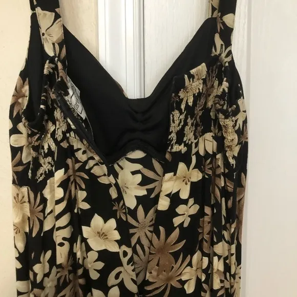 Karin Stevens sleeveless with Built-in Bra