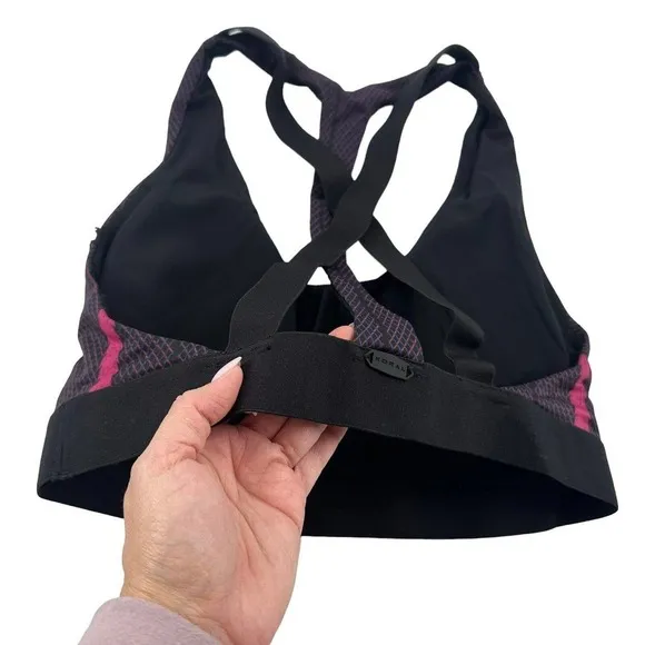KORAL Black Skyscraper Striped criss croos back Sports Bra size M