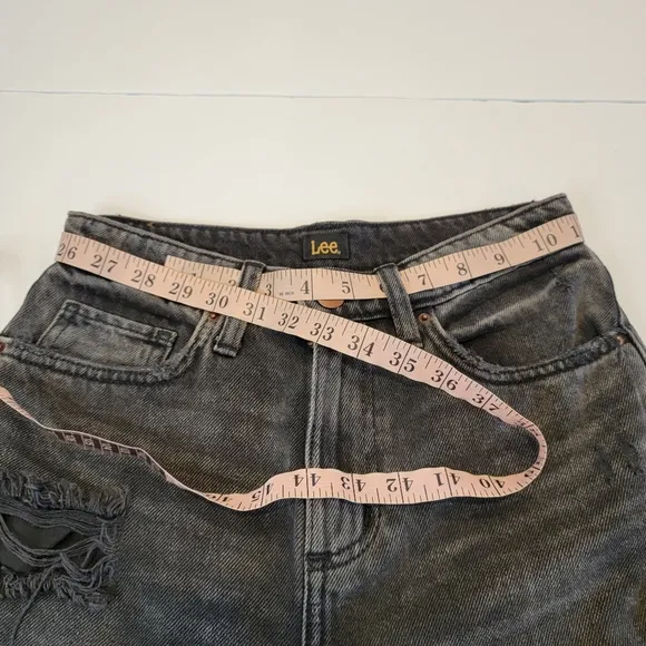 Lee Modern Vintage High-Rise Crop Wide Leg Distressed Jean Size 26 Medium