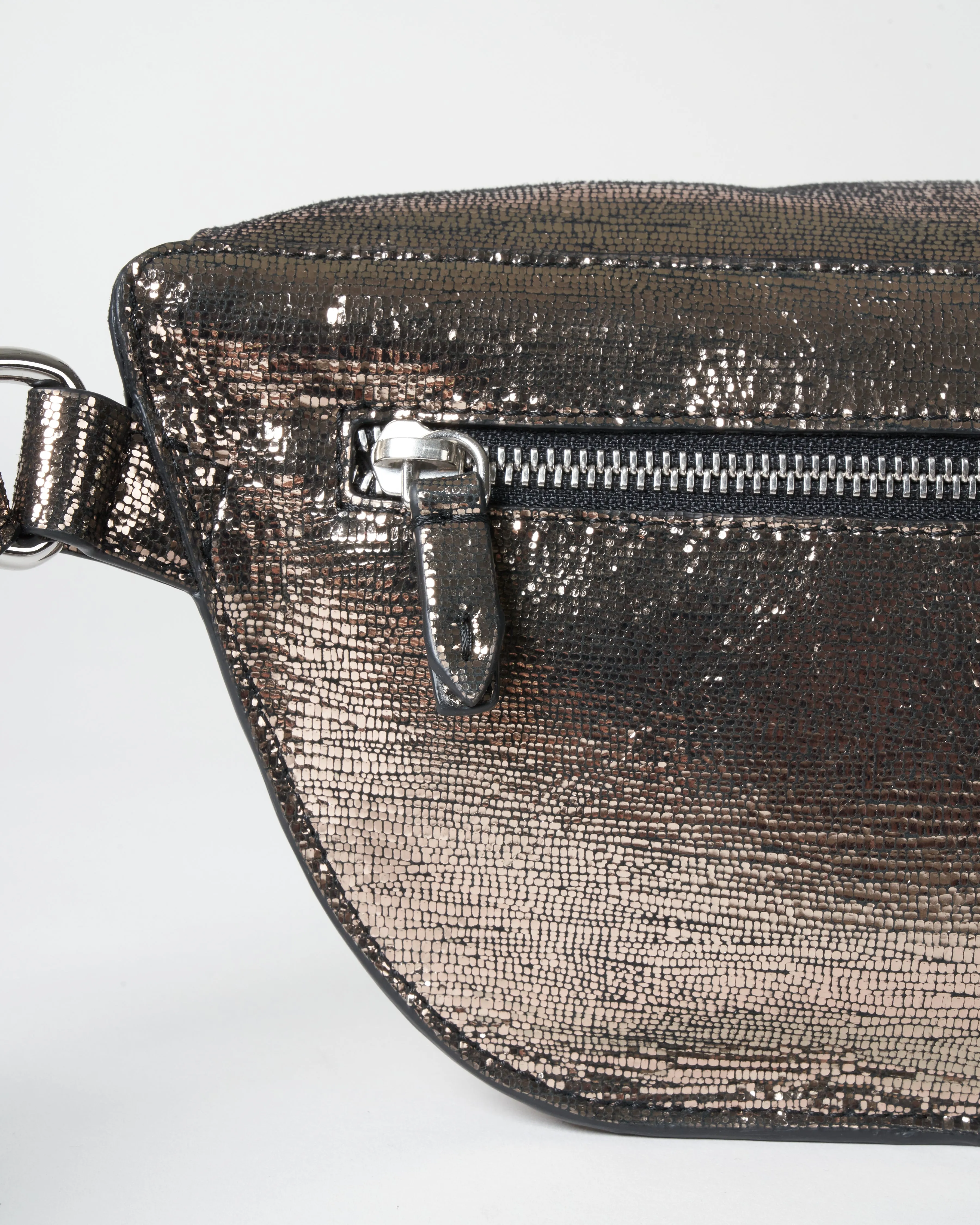 lino banane belt bag - lamé champagne