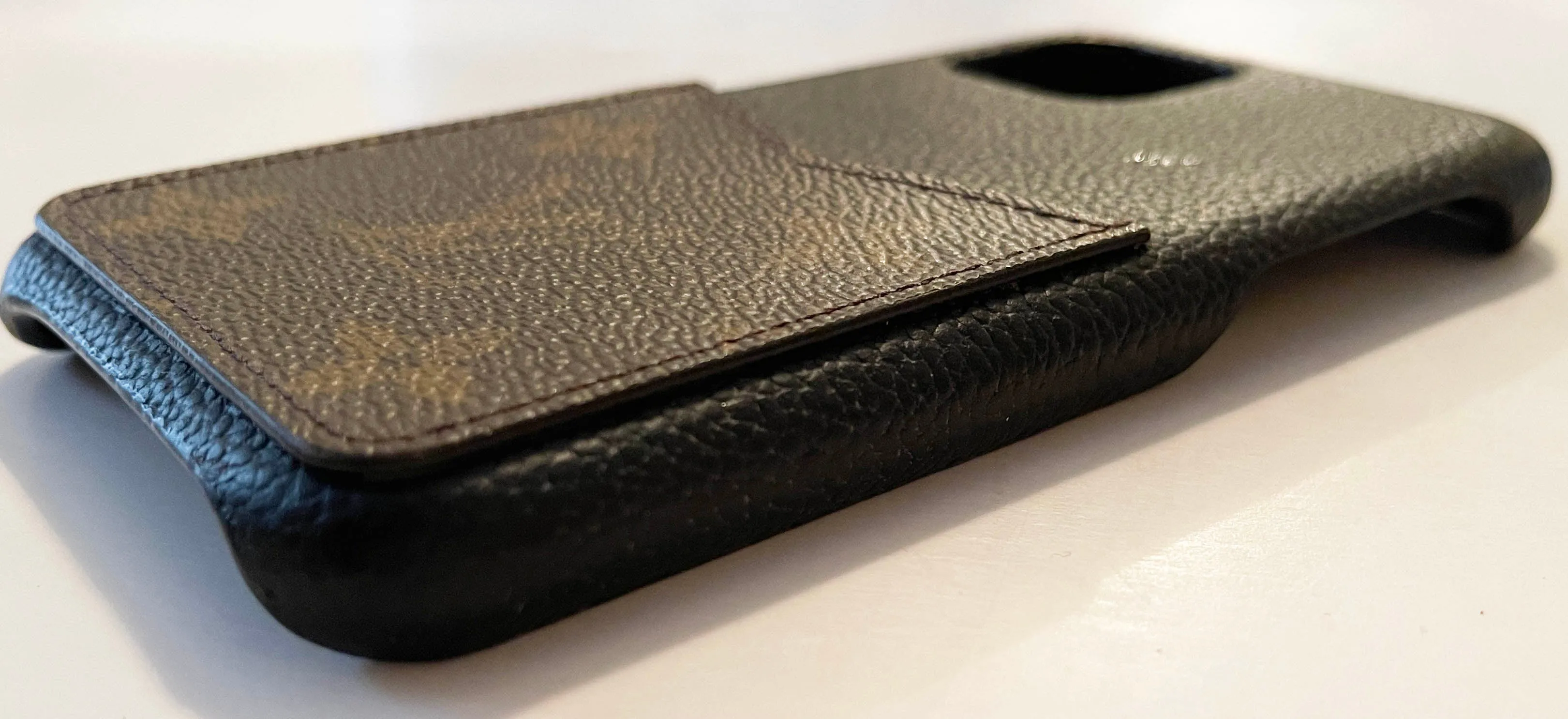 Louis Vuitton Black/ Monogram iPhone 11 Pro Bumper Case