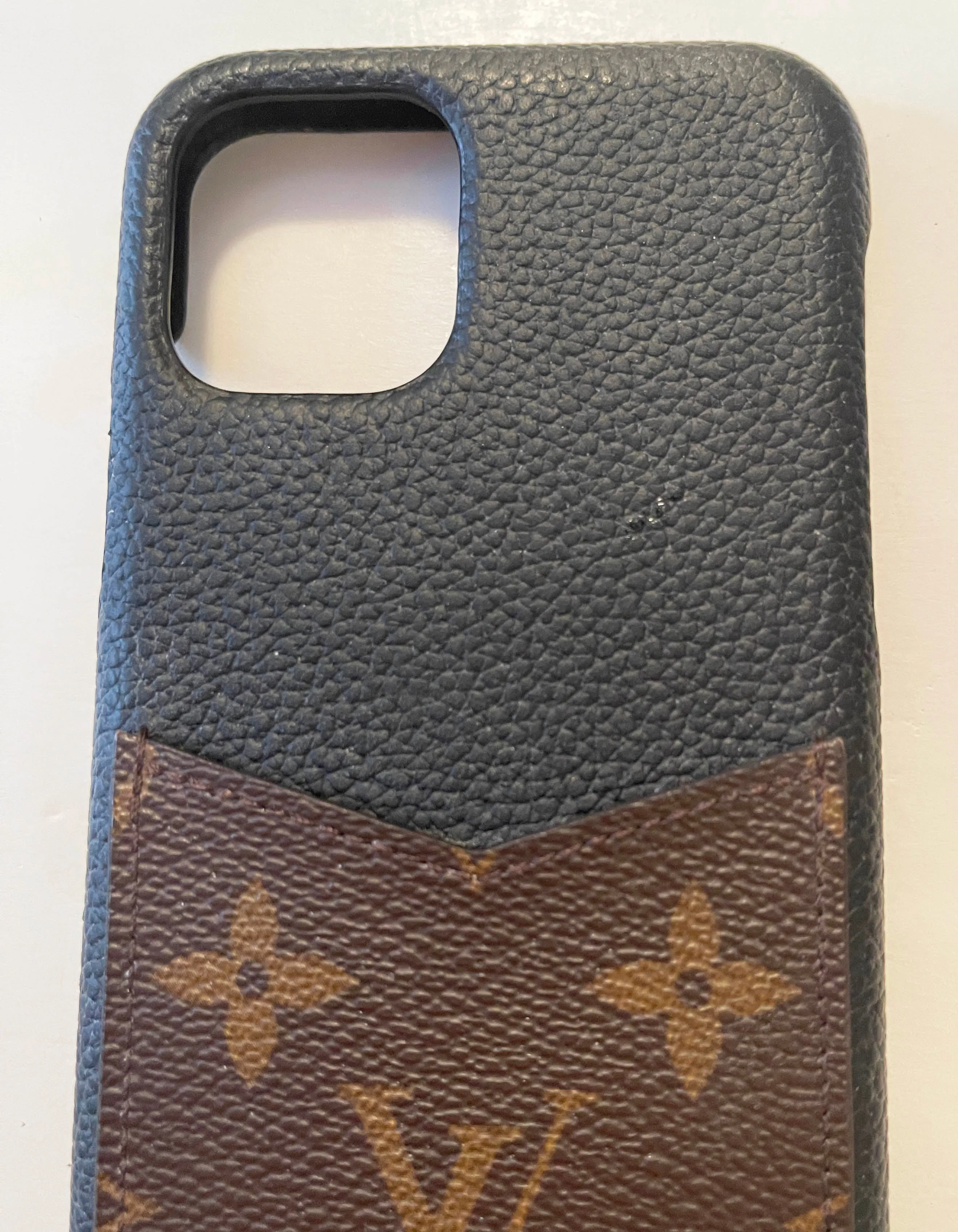 Louis Vuitton Black/ Monogram iPhone 11 Pro Bumper Case