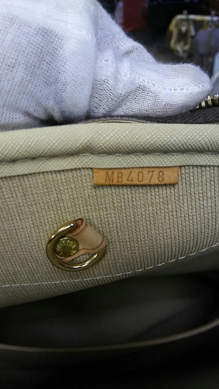 LOUIS VUITTON Monogram Alize 24 Heures Soft Suitcase