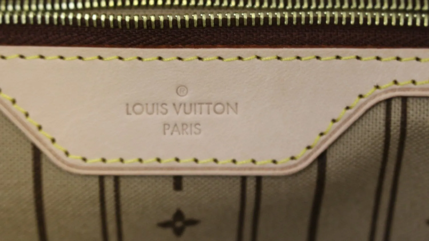 LOUIS VUITTON Monogram Delightful GM Shoulder Bag