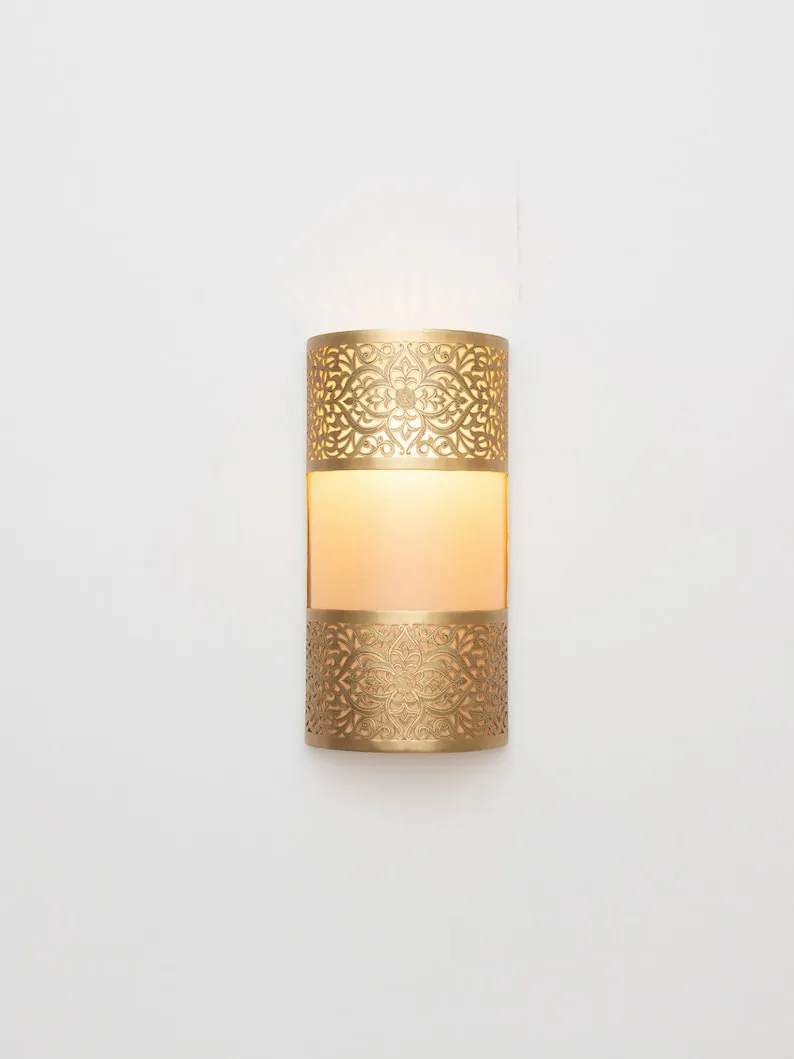Luxurious Moroccan Wall Lamp - 100% Handmade Antique Brass Wall Sconce for Elegant Lighting