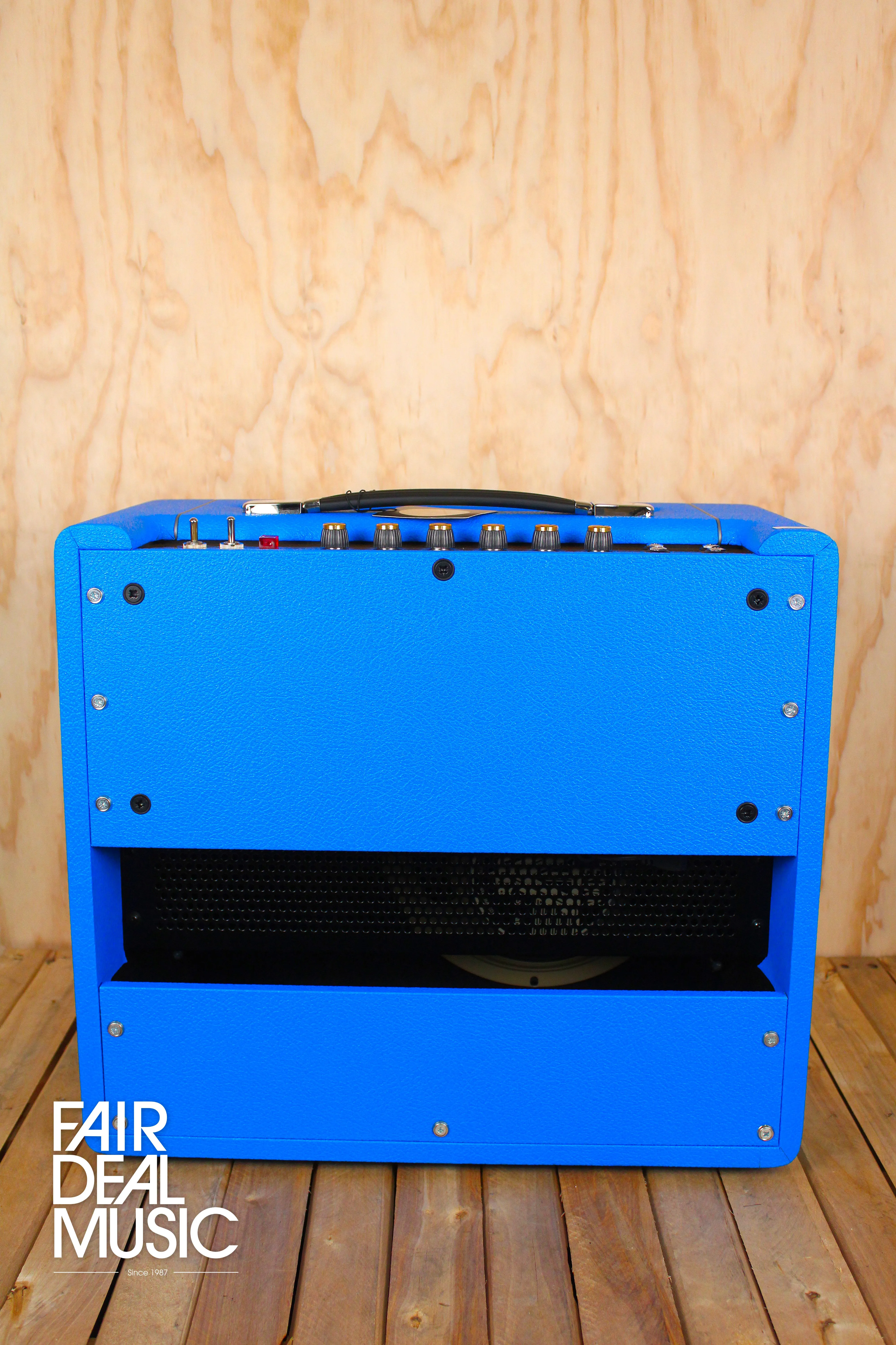 Marshall Design Store SV20C Studio Vintage 20W 1x10 Combo Valve Amp, Bright Blue
