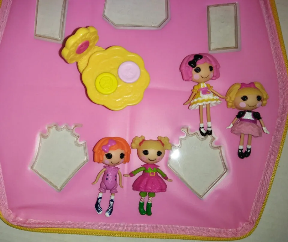 Mini Lalaloopsy Carry Case Playhouse with Extras