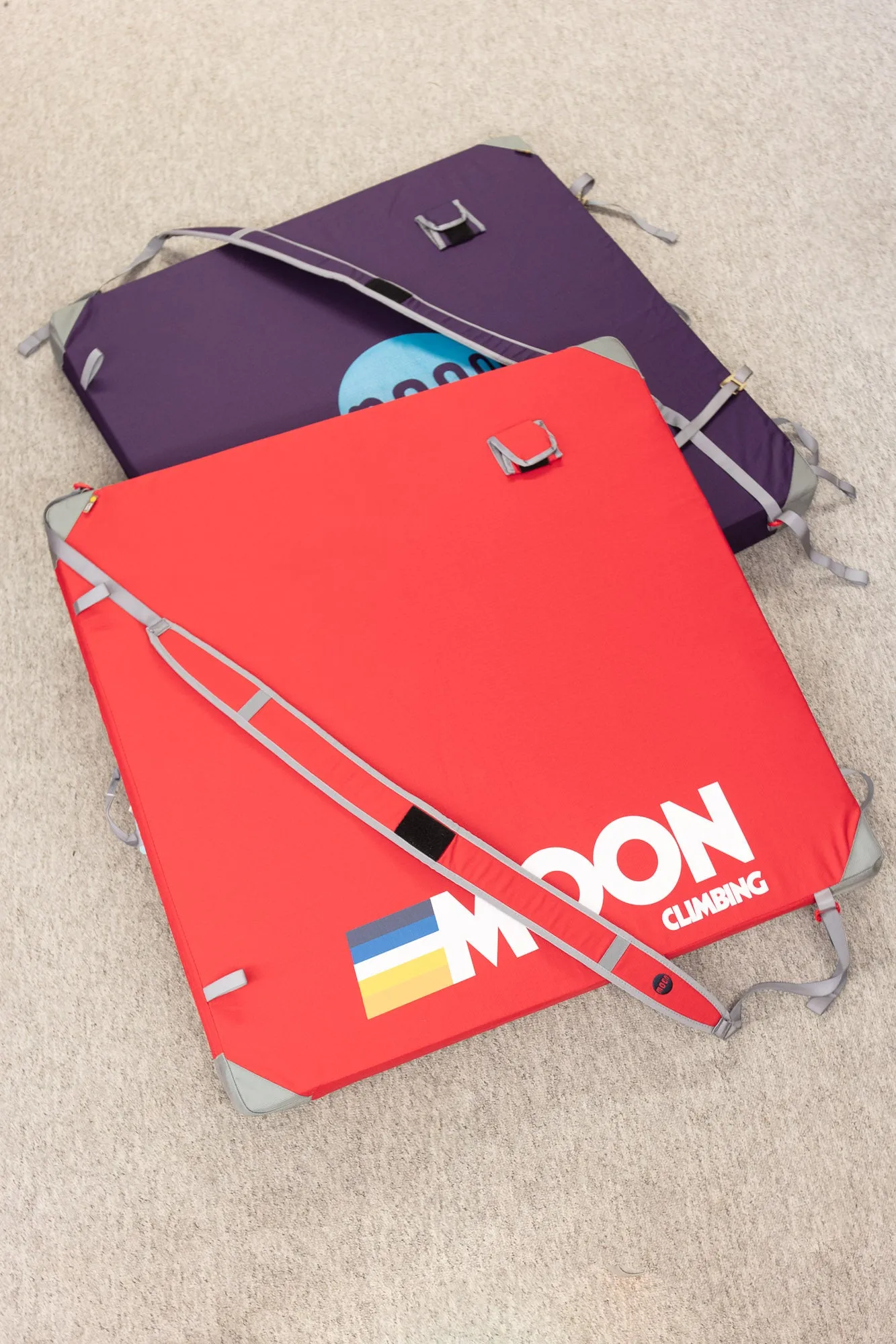 Moon - Pluto Crash Pad