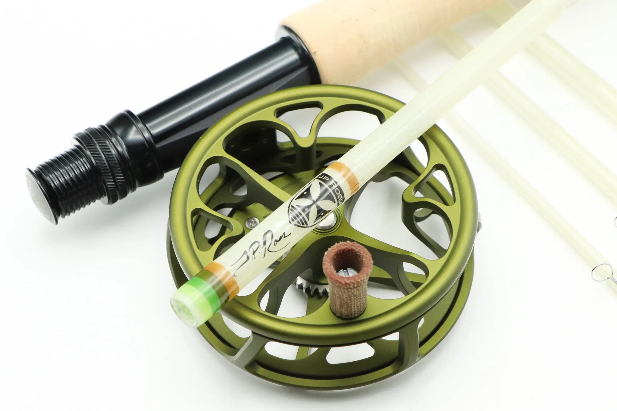 Muir 7 foot 3 weight 5 piece pack rod, EARTHTONE theme.