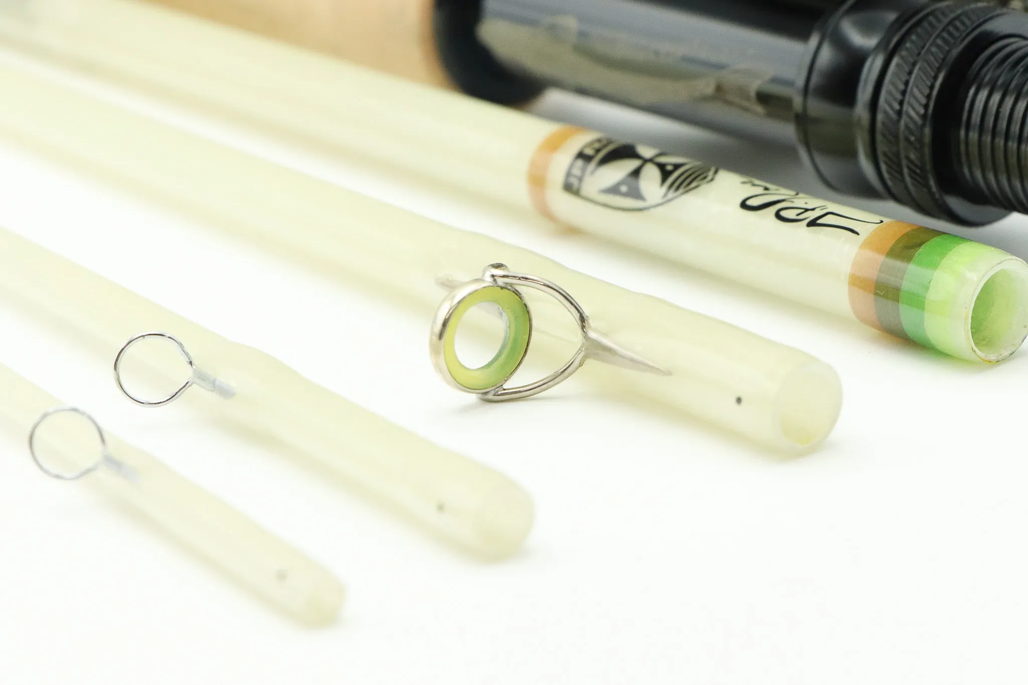 Muir 7 foot 3 weight 5 piece pack rod, EARTHTONE theme.