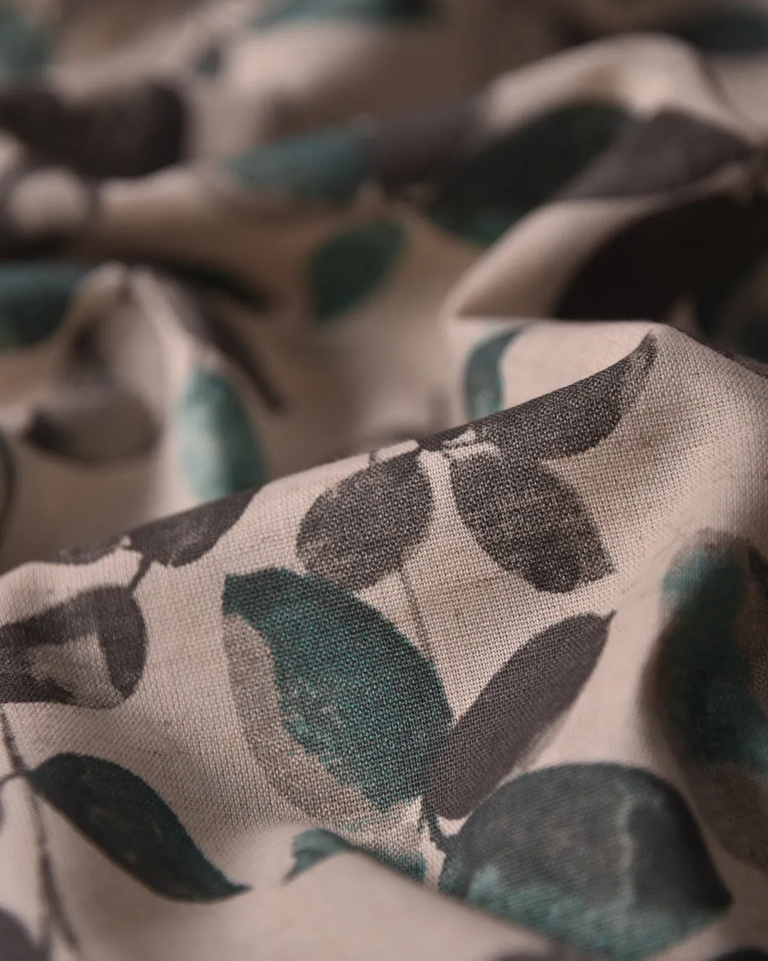 Off White With Green Cotton Flex Digital Printed Unstitched Co-ord Set Fabric With Cotton Flex Bottom Fabric