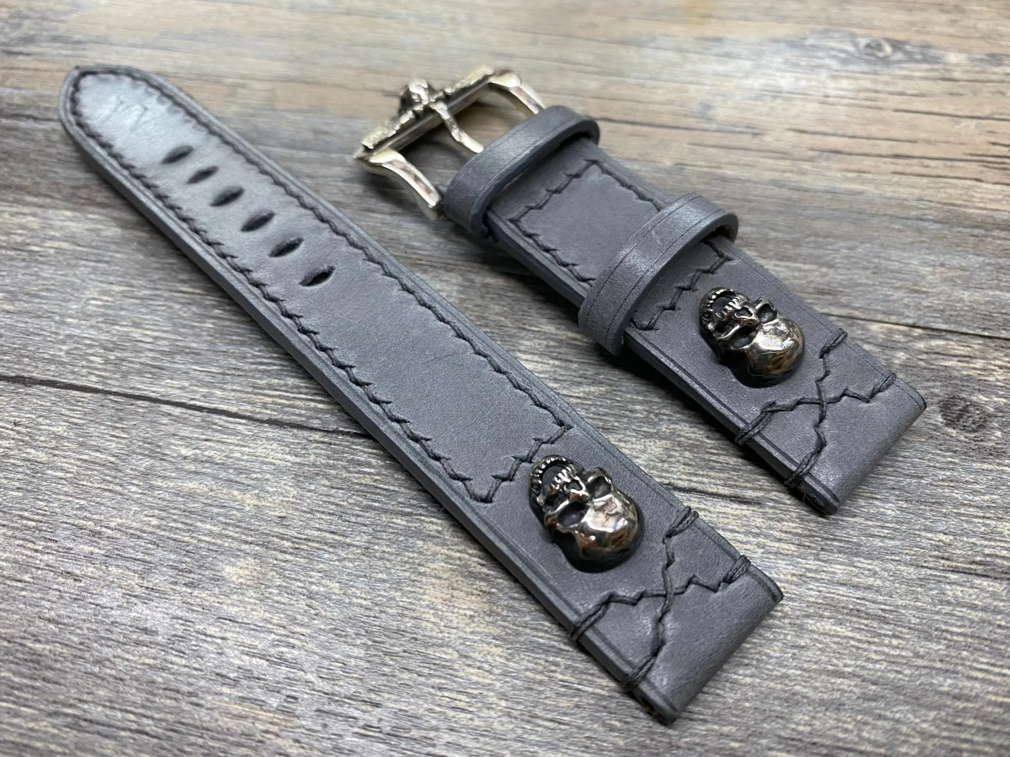 Personalised Gray Leather Watch Straps 20mm, Vintage Wrist Watch Band with Sterling Silver 925 Skull Stud and Buckle, 22mm Watch Straps, Gift Idea for Boyfriend