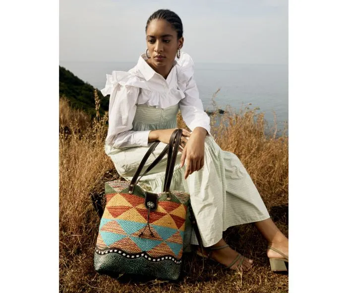 "multichrome Concealed Bag"