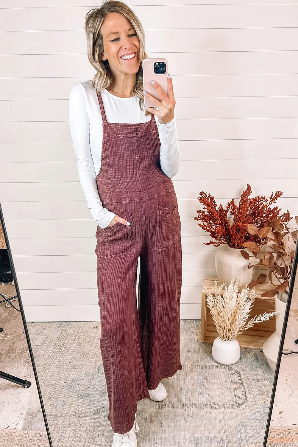 Red Textured Shoulder Straps Pocketed Jumpsuit