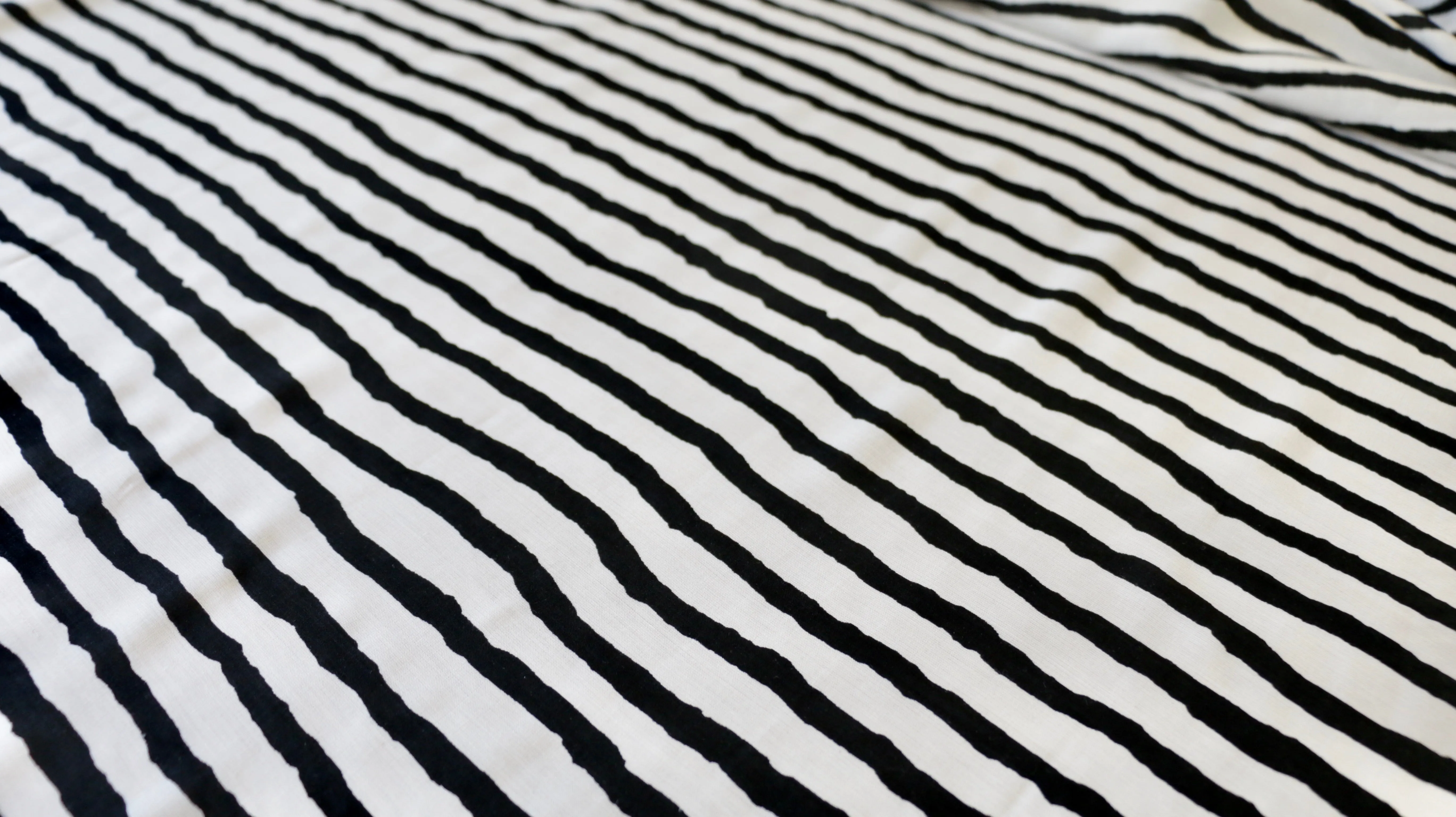 REMNANT  0.55m x 1.50m - VISCOSE LAWN FABRIC - Stripe design