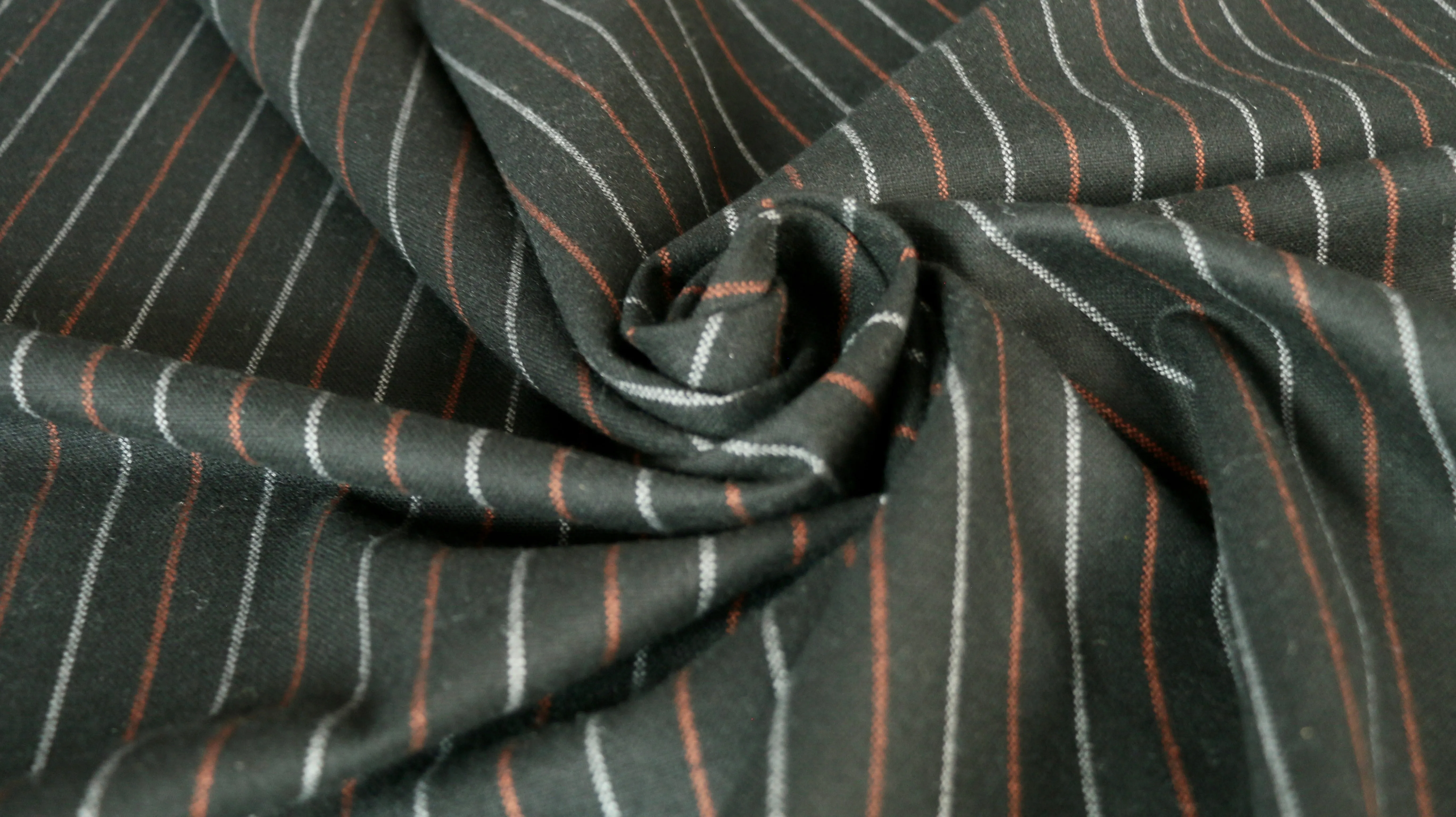 REMNANT 0.55m x 1.50m - WOOL VOLTAIRE - Stripe design - Black, burned orange and grey - Wool  blend