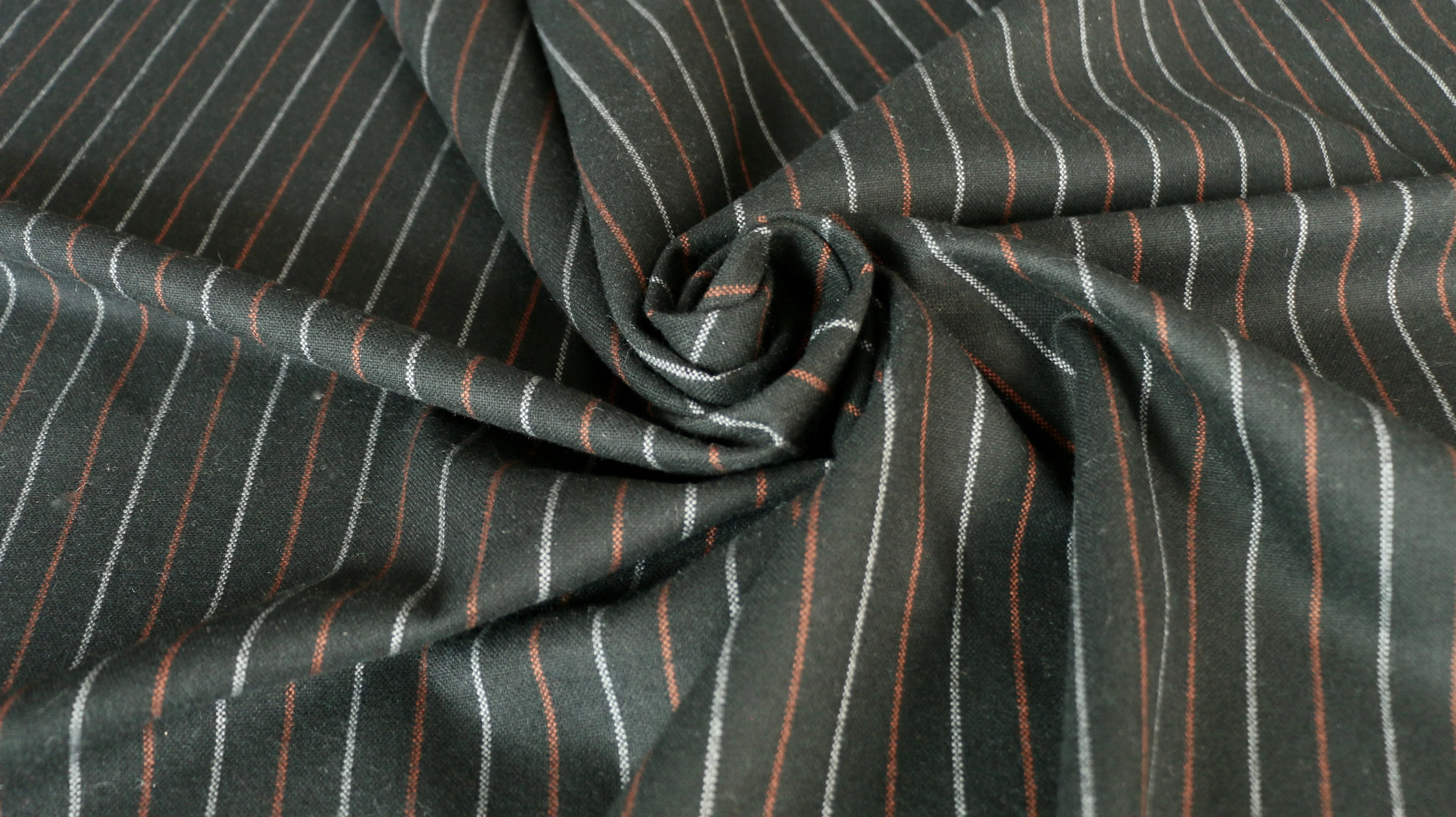 REMNANT 0.55m x 1.50m - WOOL VOLTAIRE - Stripe design - Black, burned orange and grey - Wool  blend