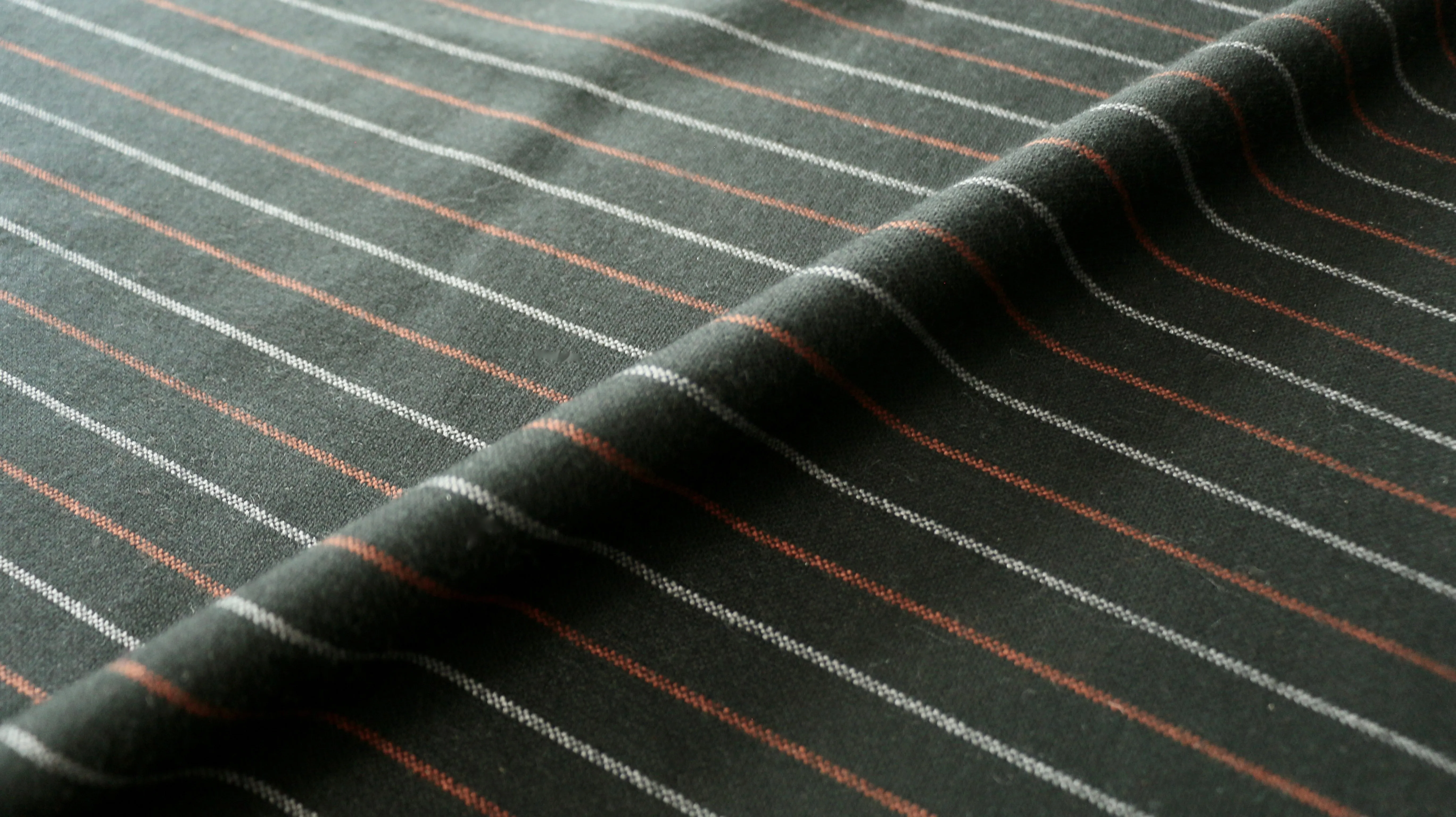REMNANT 0.55m x 1.50m - WOOL VOLTAIRE - Stripe design - Black, burned orange and grey - Wool  blend
