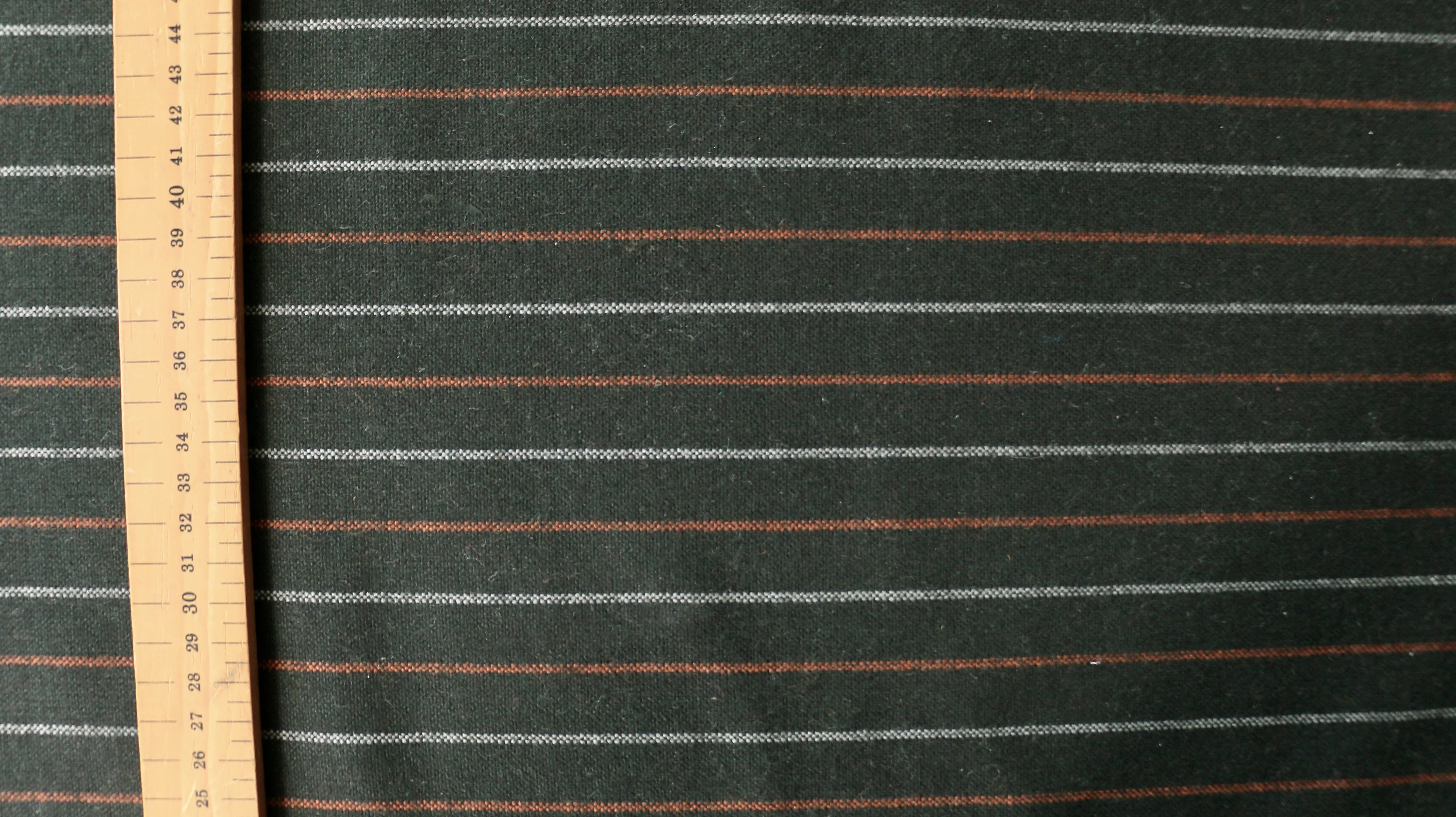 REMNANT 0.55m x 1.50m - WOOL VOLTAIRE - Stripe design - Black, burned orange and grey - Wool  blend